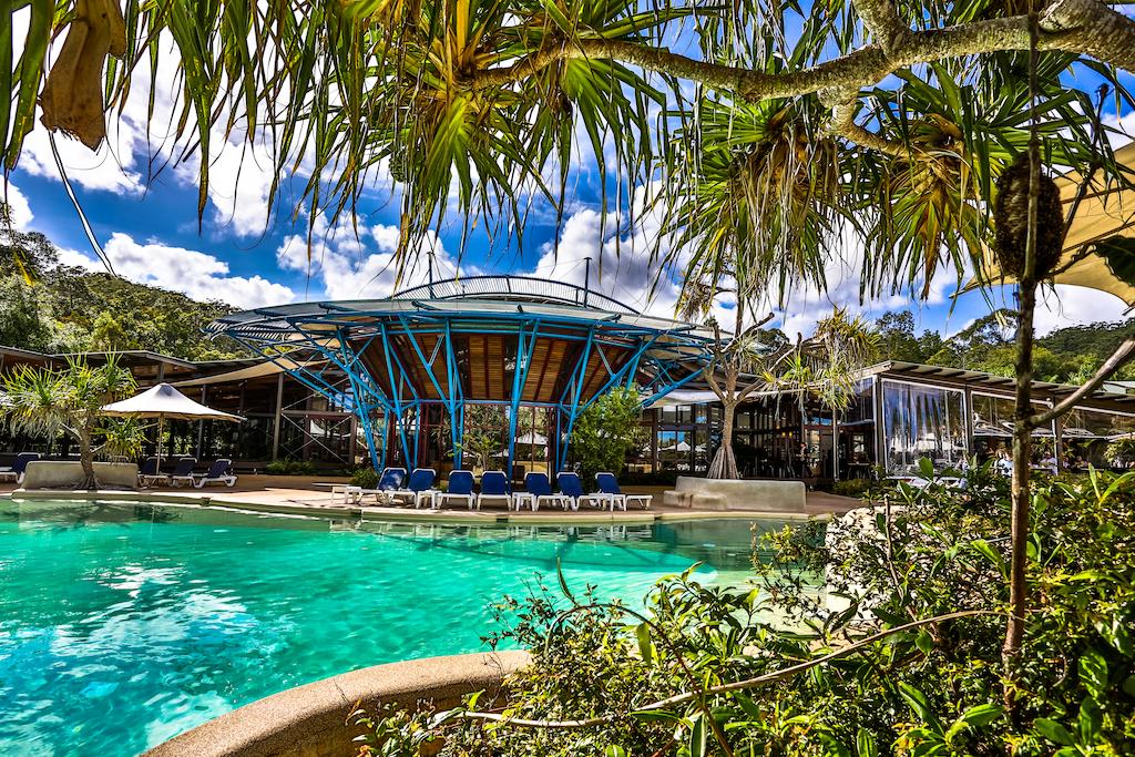 Kingfisher Bay Resort-Villas