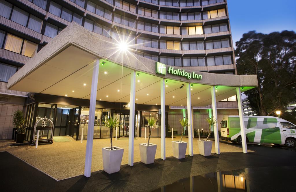 Holiday Inn Melbourne Airport