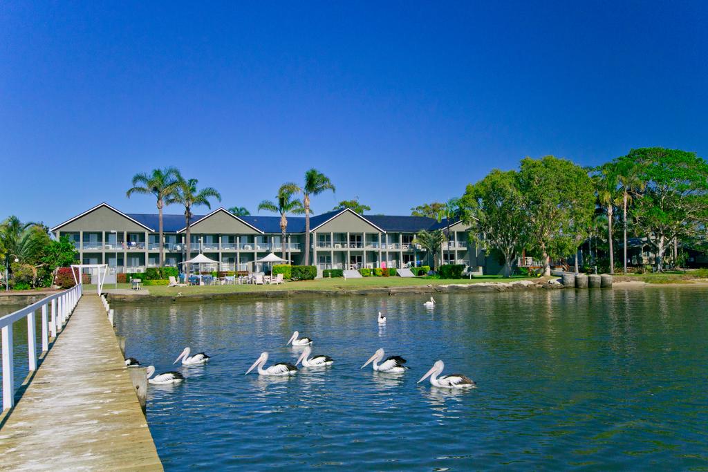 Moby Dick Waterfront Resort Motel