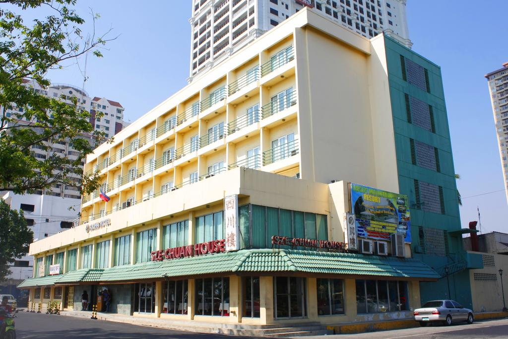 Aloha Hotel