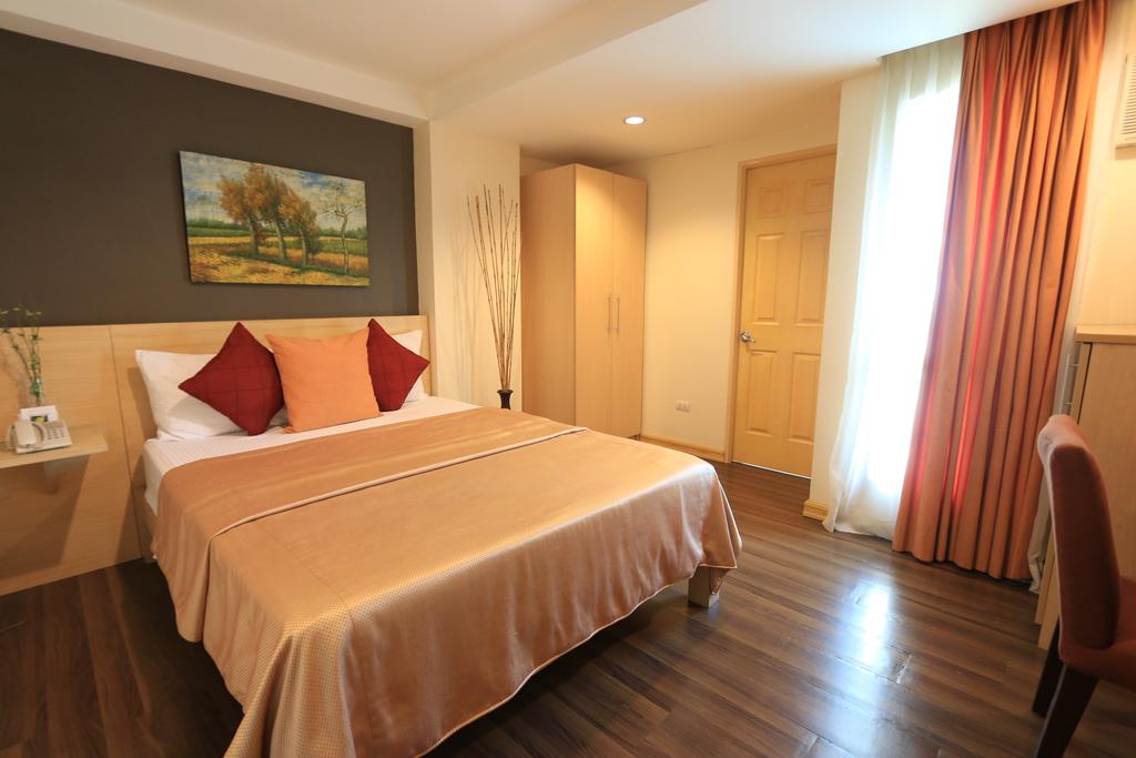 Alejandra Hotel and Suites