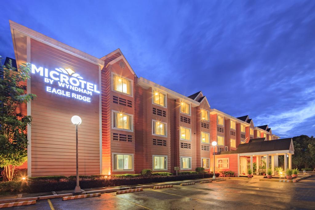 Microtel by Wyndham Cavite