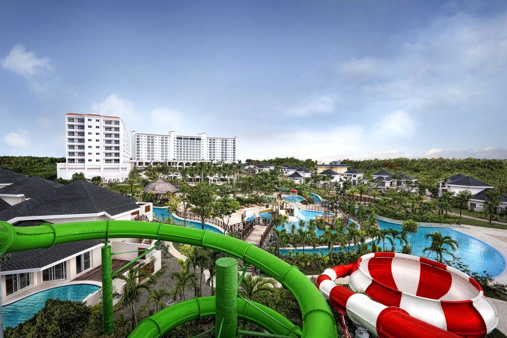 JPark Island Resort and Waterpark