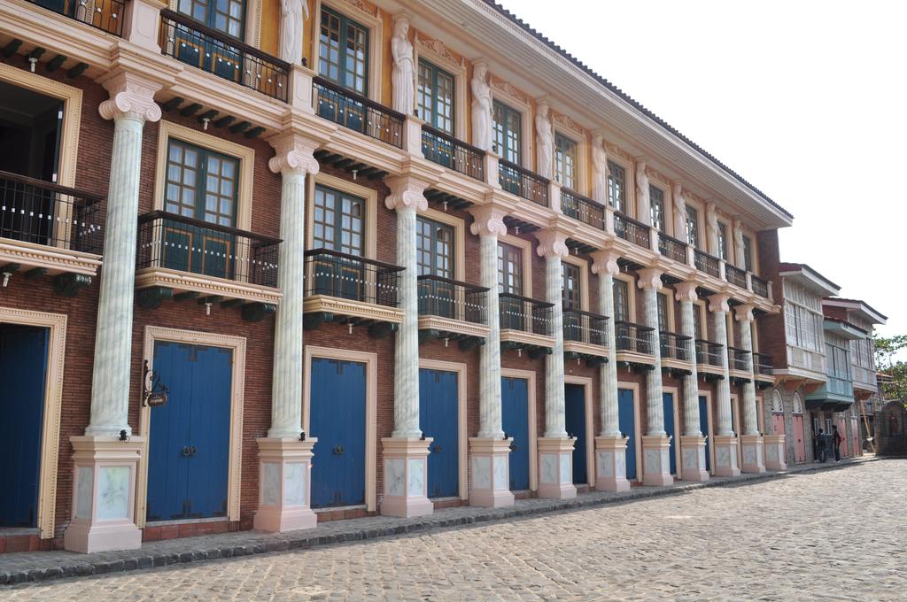 Las Casas Filipinas de Acuzar