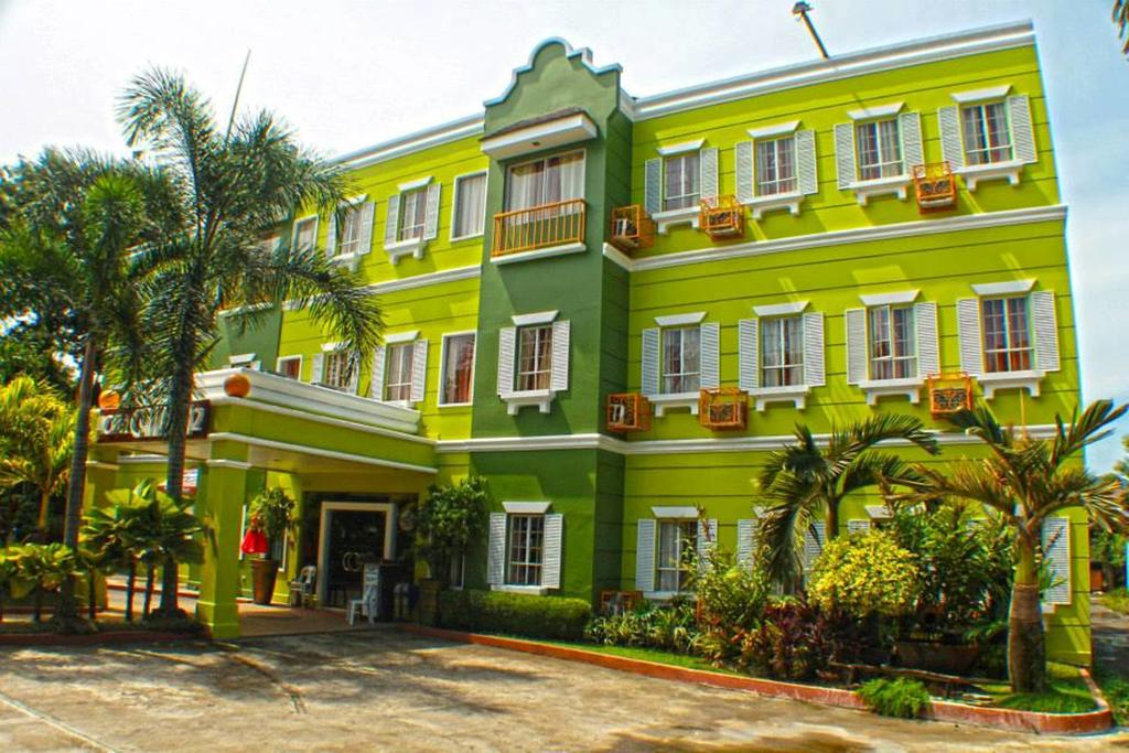 Hotel Camila 2