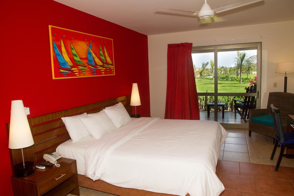 Royal Decameron Punta Sal Beach Resort - Spa and Convention Center