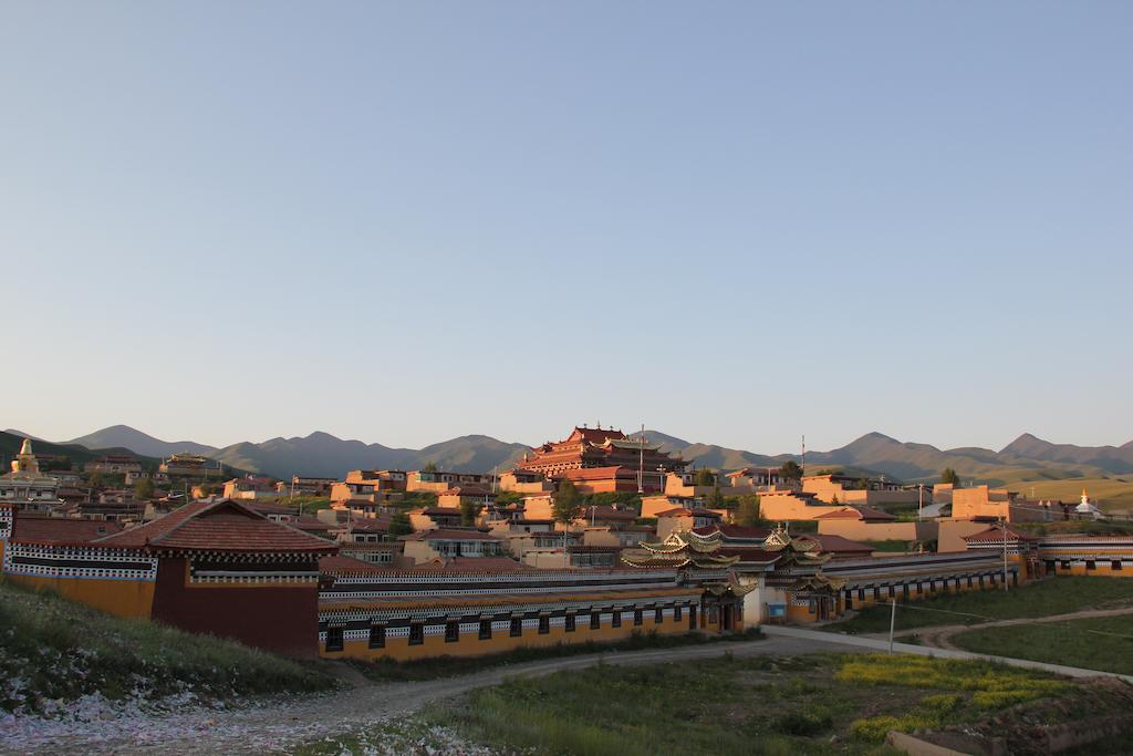 Langyi Temple Hotel