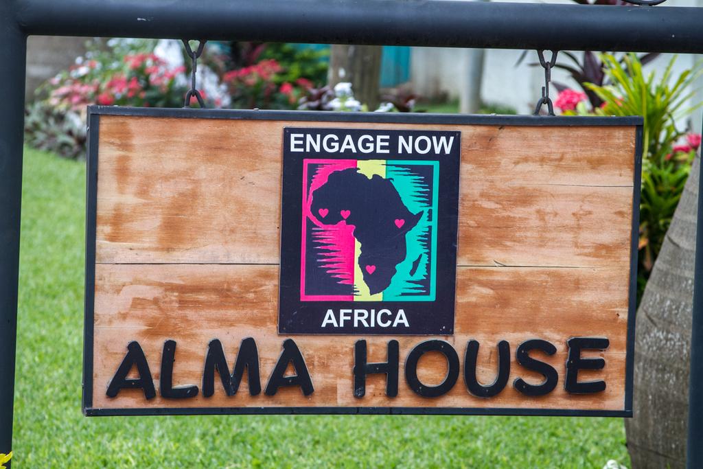 Alma House Hotel