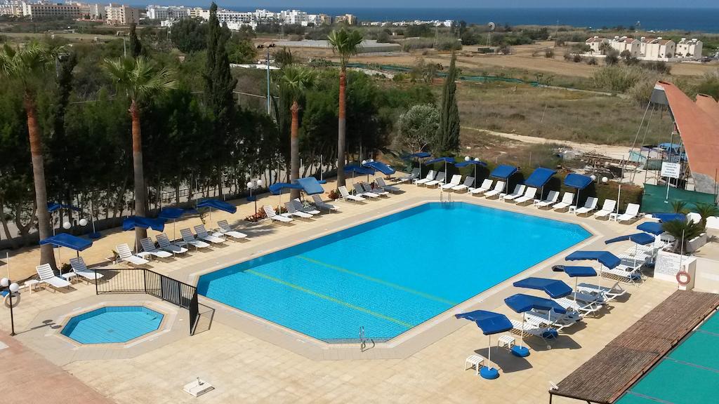 Kapetanios Bay Hotel