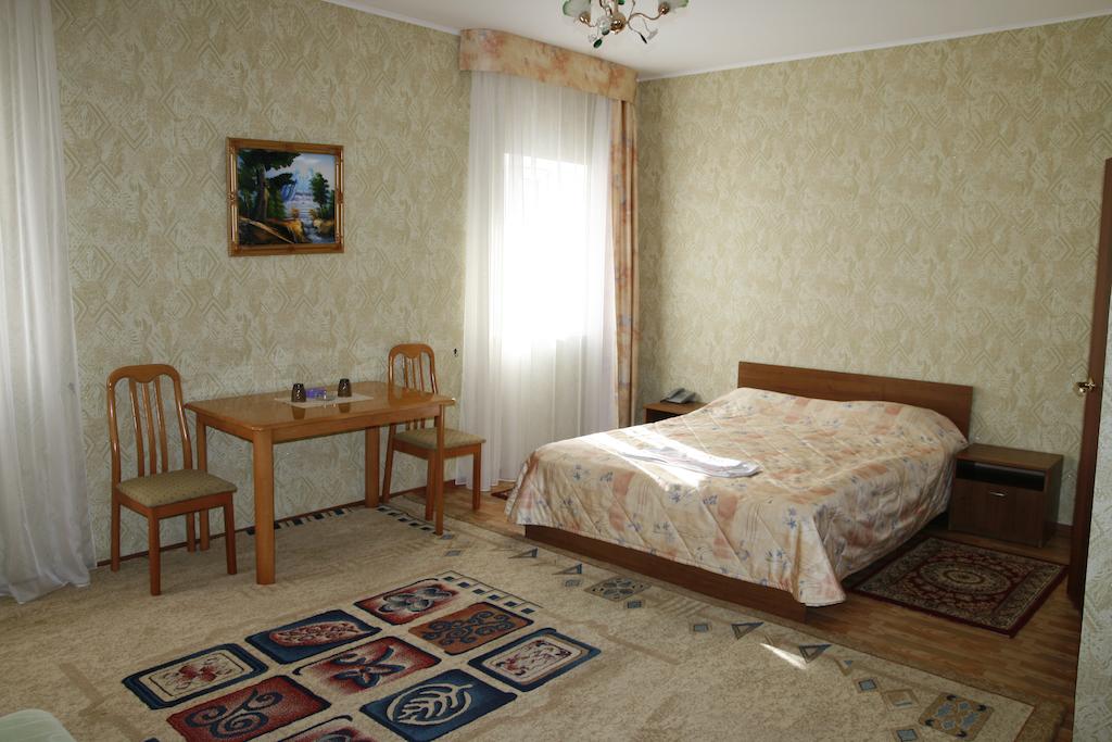 Hotel Izumrud