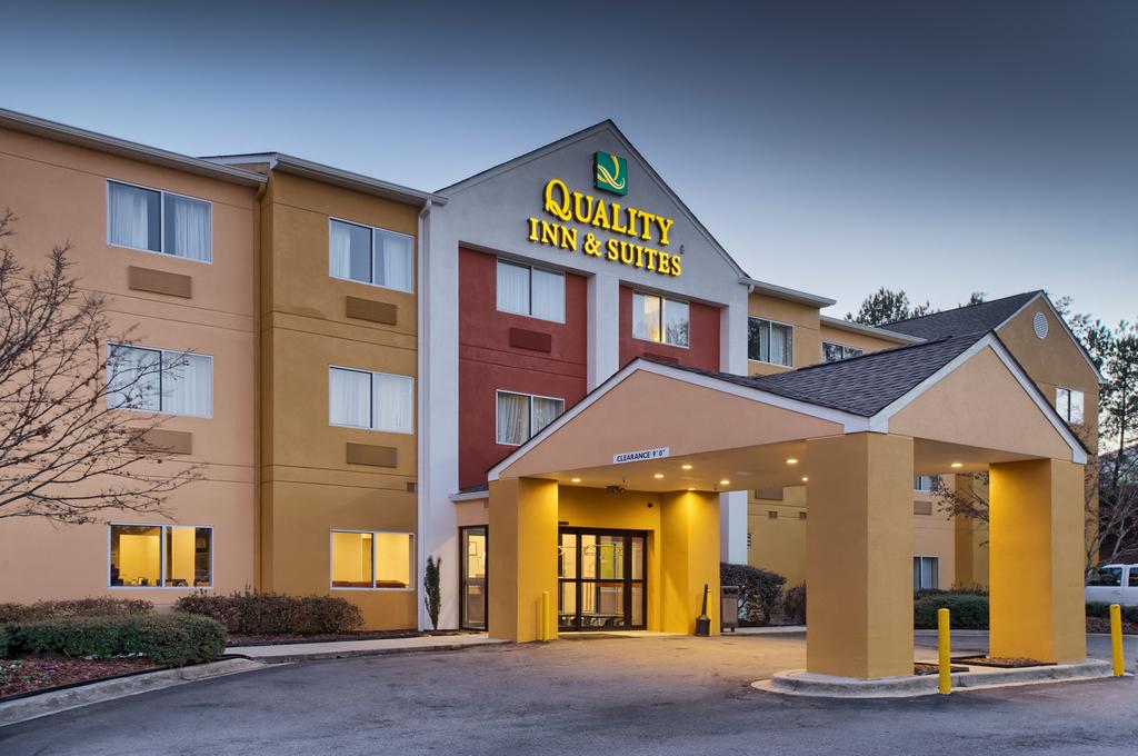 Quality Inn and Suites Birmingham - Highway 280