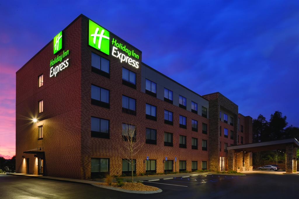 Holiday Inn Express Newnan