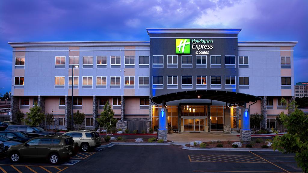 Holiday Inn Express and Suites Colorado Springs Dwtn Area