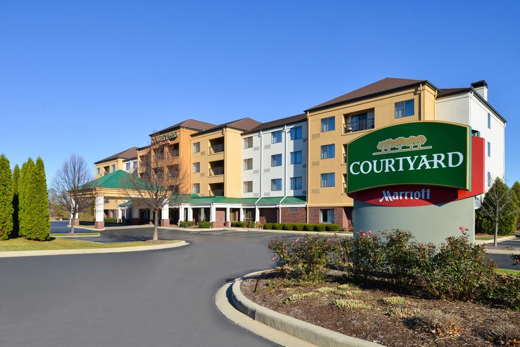 Courtyard by Marriott Milwaukee North-Brown Deer