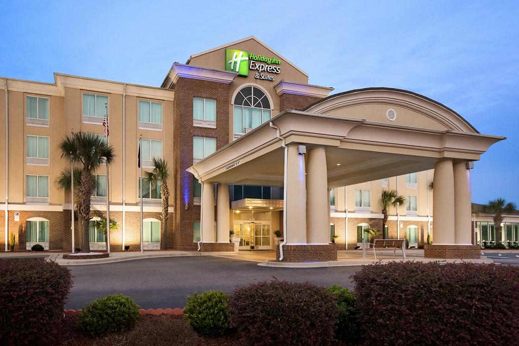 Holiday Inn Express And Suites