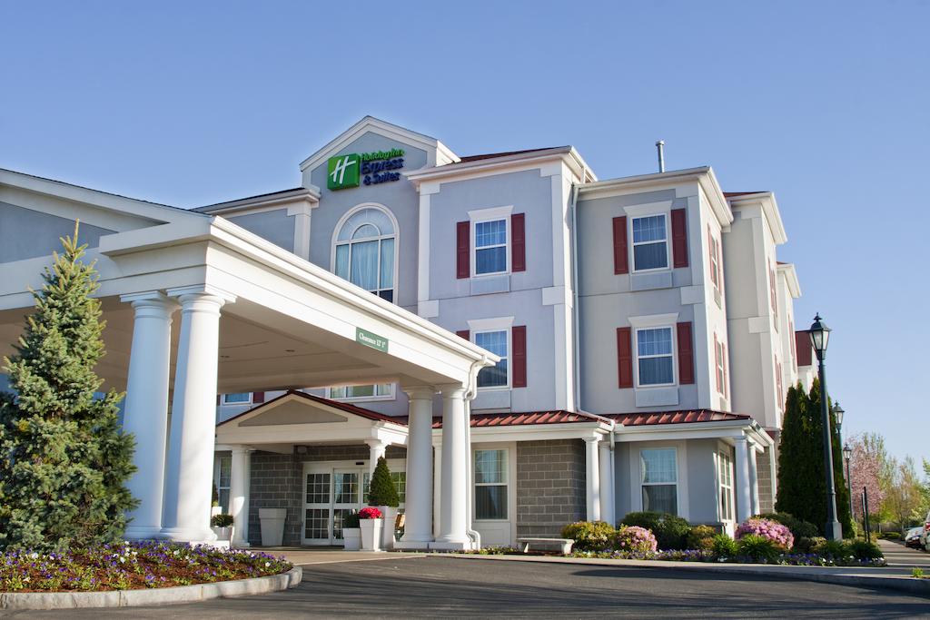 Holiday Inn Exp Ste Hadley