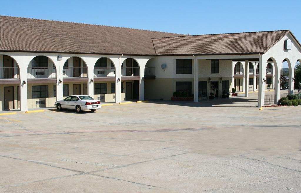 Weatherford Heritage Inn