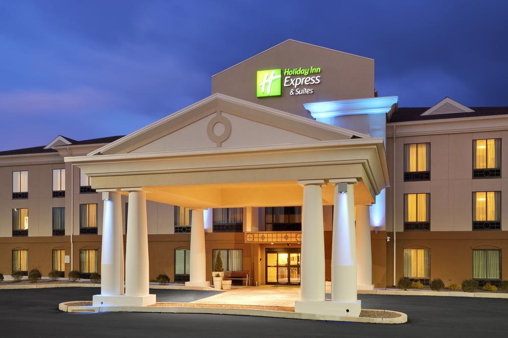 Holiday Inn Express Suites Lebanon