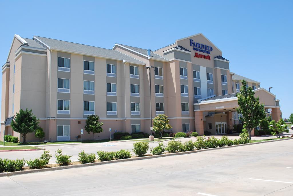 Fairfield Inn and Suites Weatherford