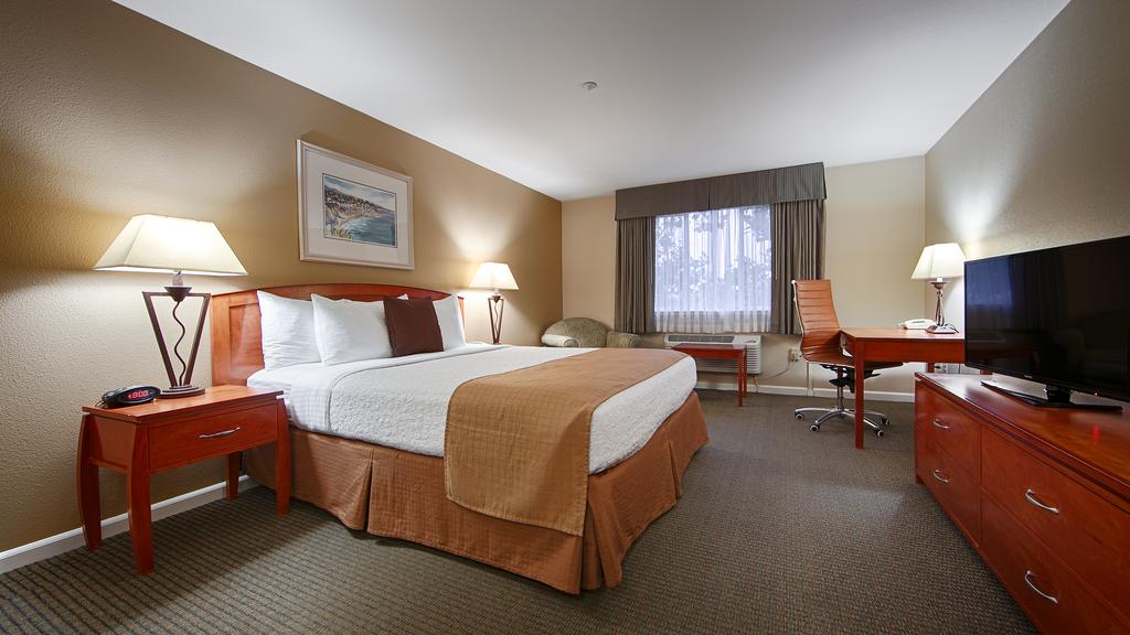 BEST WESTERN PLUS Capitola By-the-Sea Inn and Suites