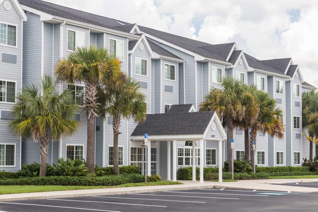 Microtel Inn and Suites by Wyndham Spring Hill-Weeki Wachee