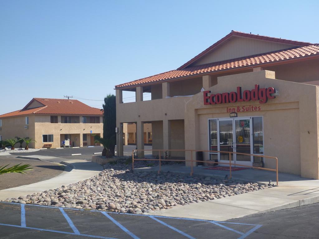 Econo Lodge Inn and Suites near China Lake Naval Station