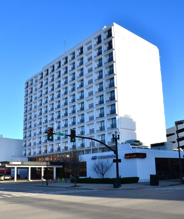 Pullman Plaza Hotel