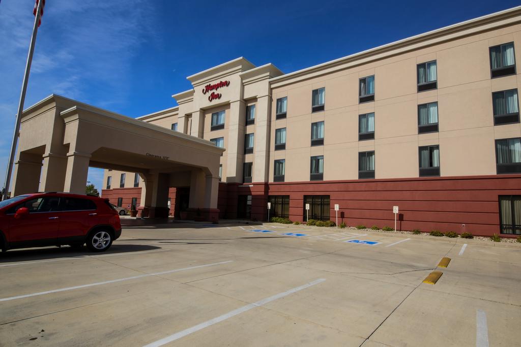 Hampton Inn Waterloo - IA