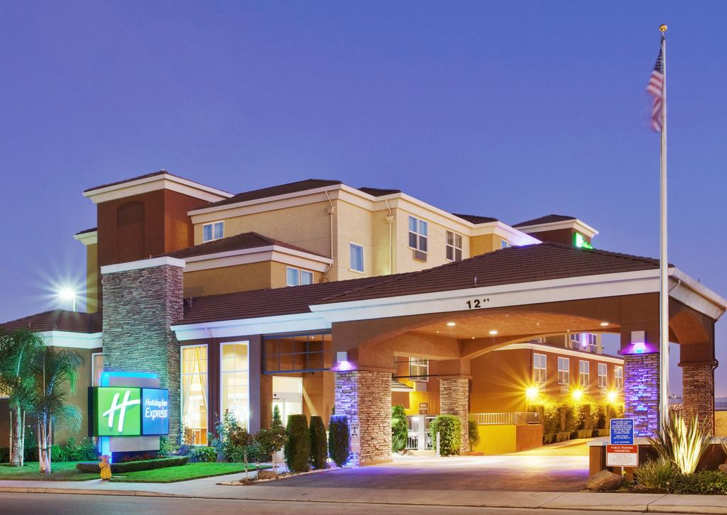 Holiday Inn Exp West Sacrmento