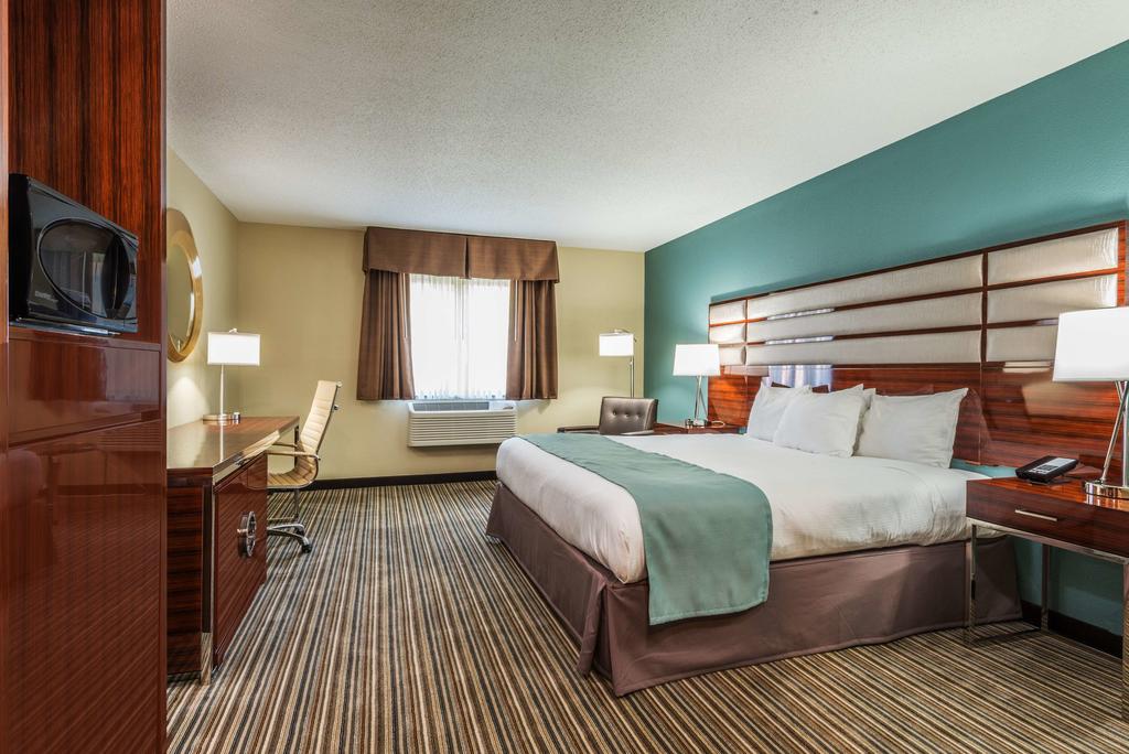 Baymont Inn and Suites Copley-Akron