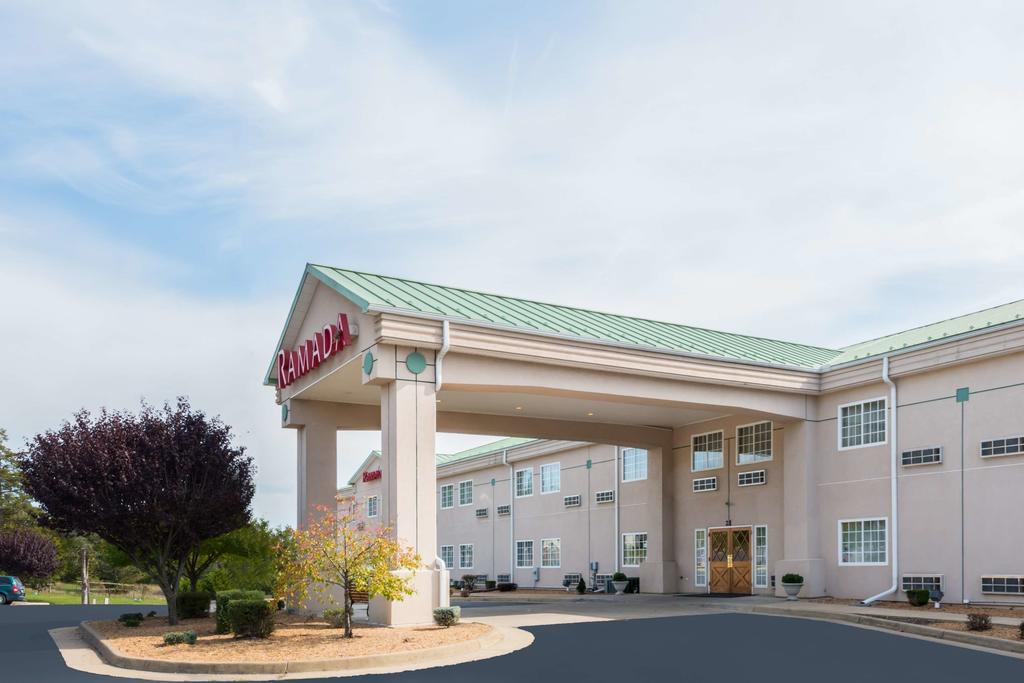 Ramada Strasburg