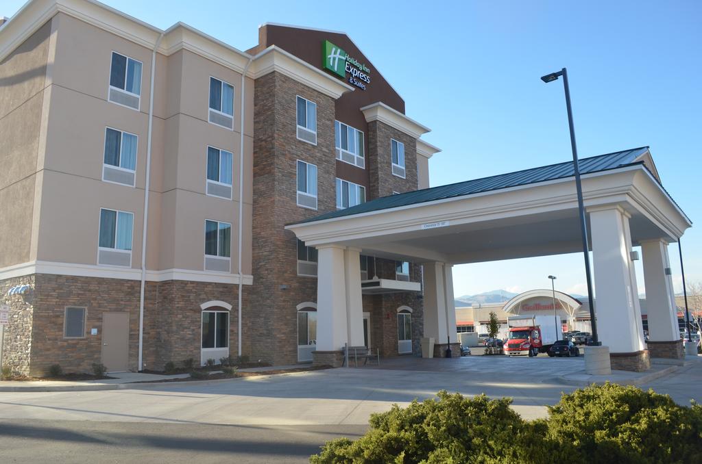 Holiday Inn Exp Stes Golden