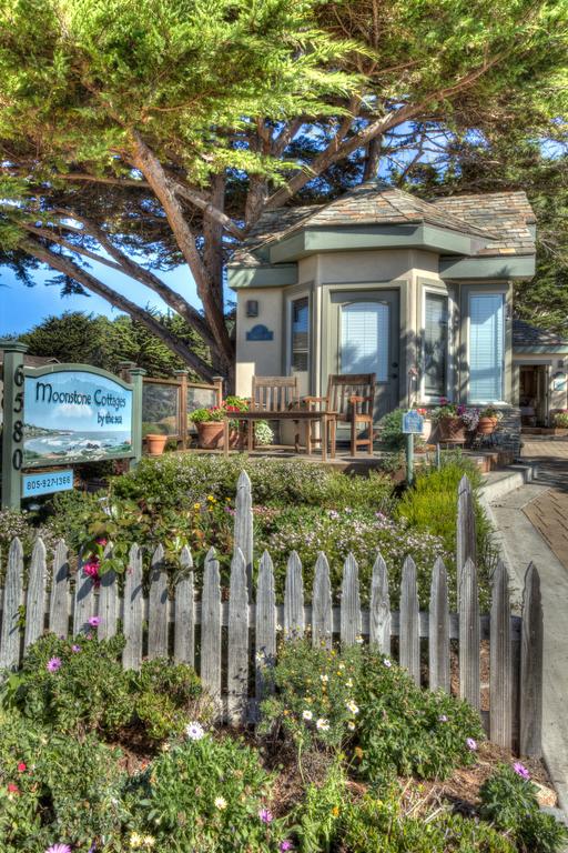 Moonstone Cottages by the Sea