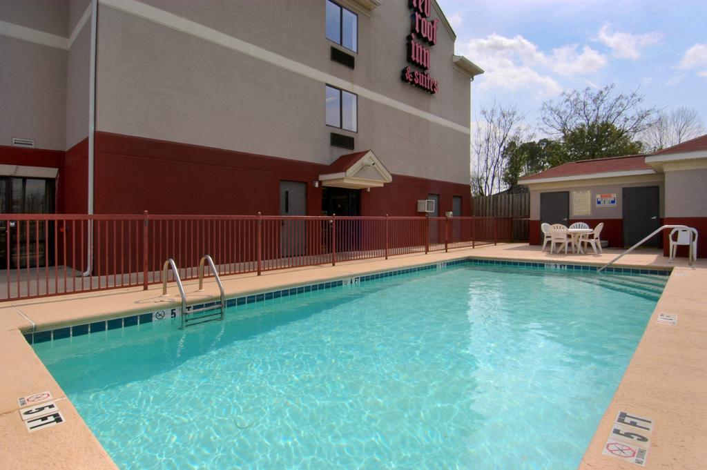 Augusta Red Roof Inn and Suites