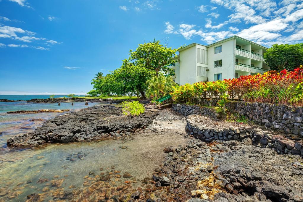 Pagoda Hilo Bay Hotel