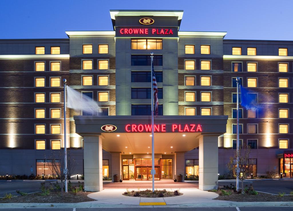 Crowne Plaza West