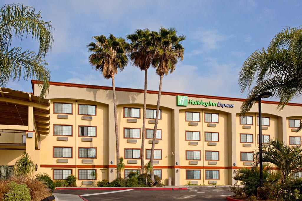 Holiday Inn Express Colton