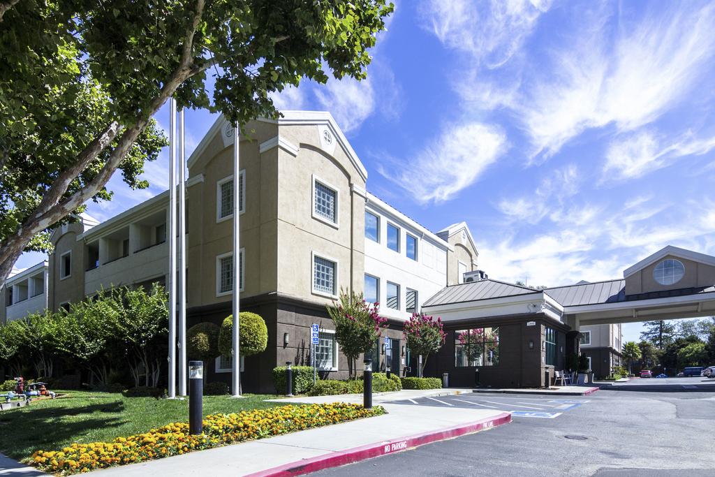 Country Inn and Suites San Jose Intl Airport CA