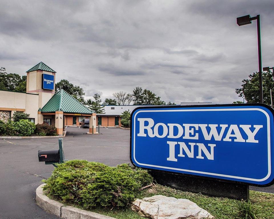 Rodeway Inn Conference Center