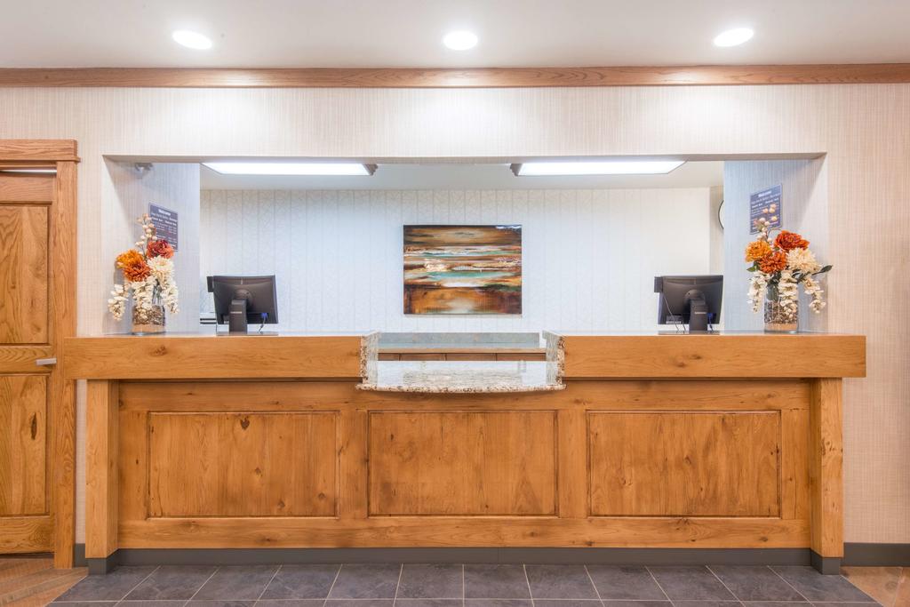 Days Inn and Suites Bozeman