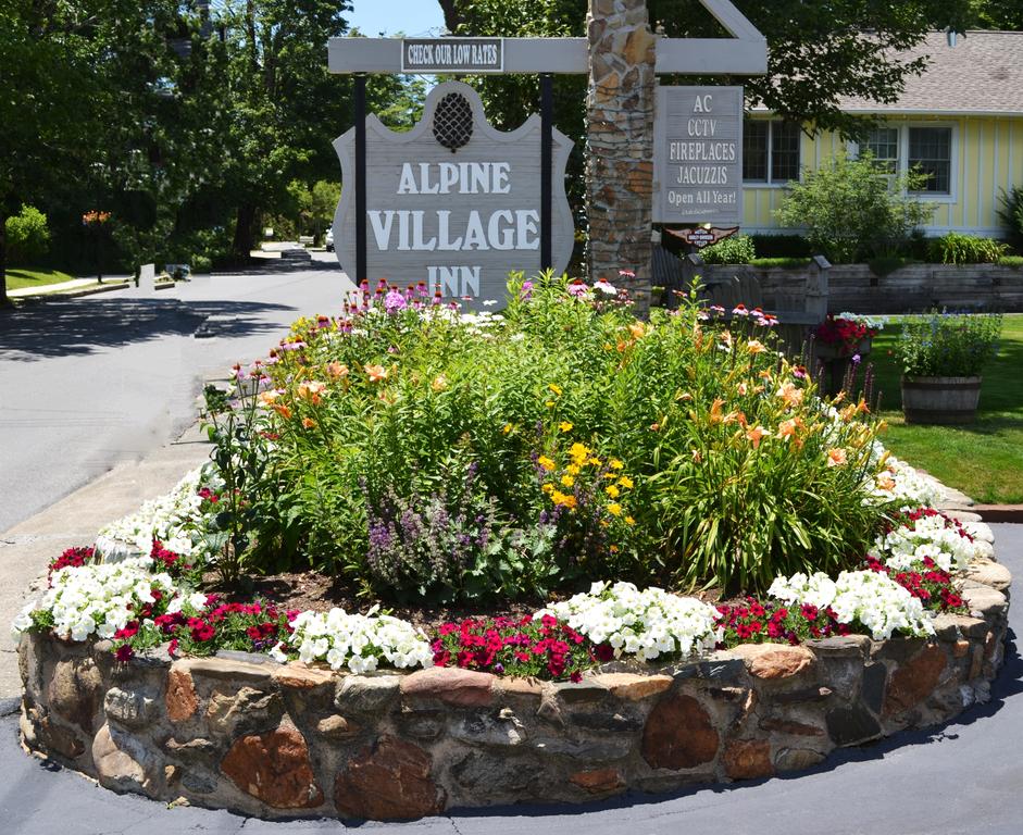 Alpine Village Inn