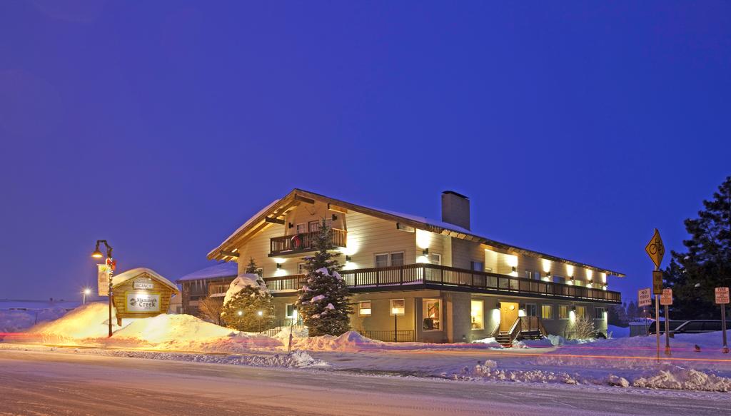 Mammoth Creek Inn