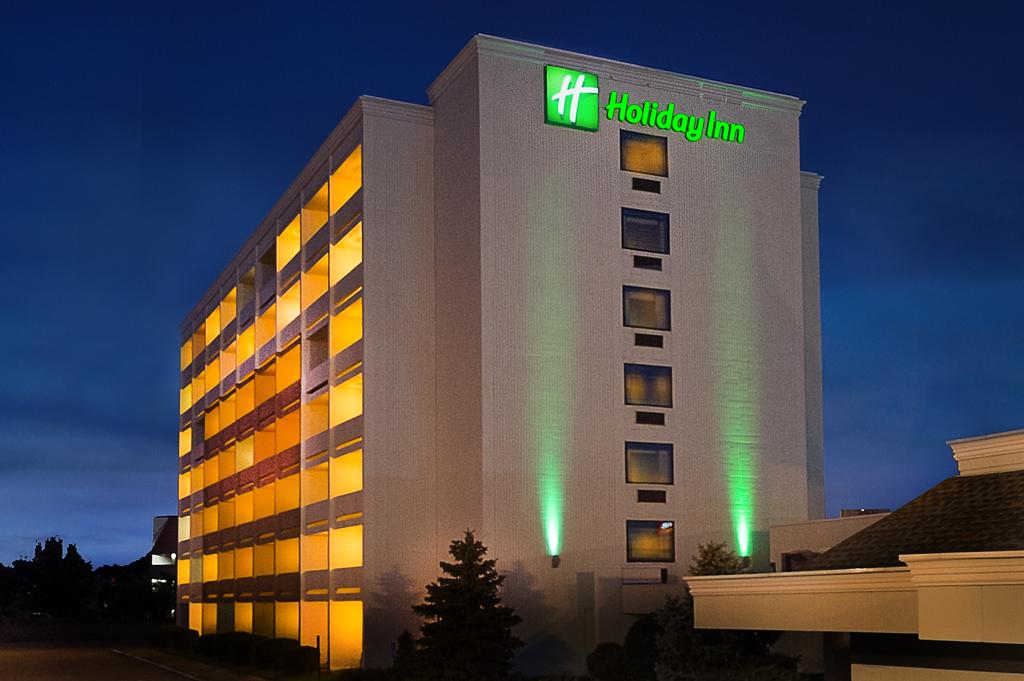 Holiday Inn Forest Park