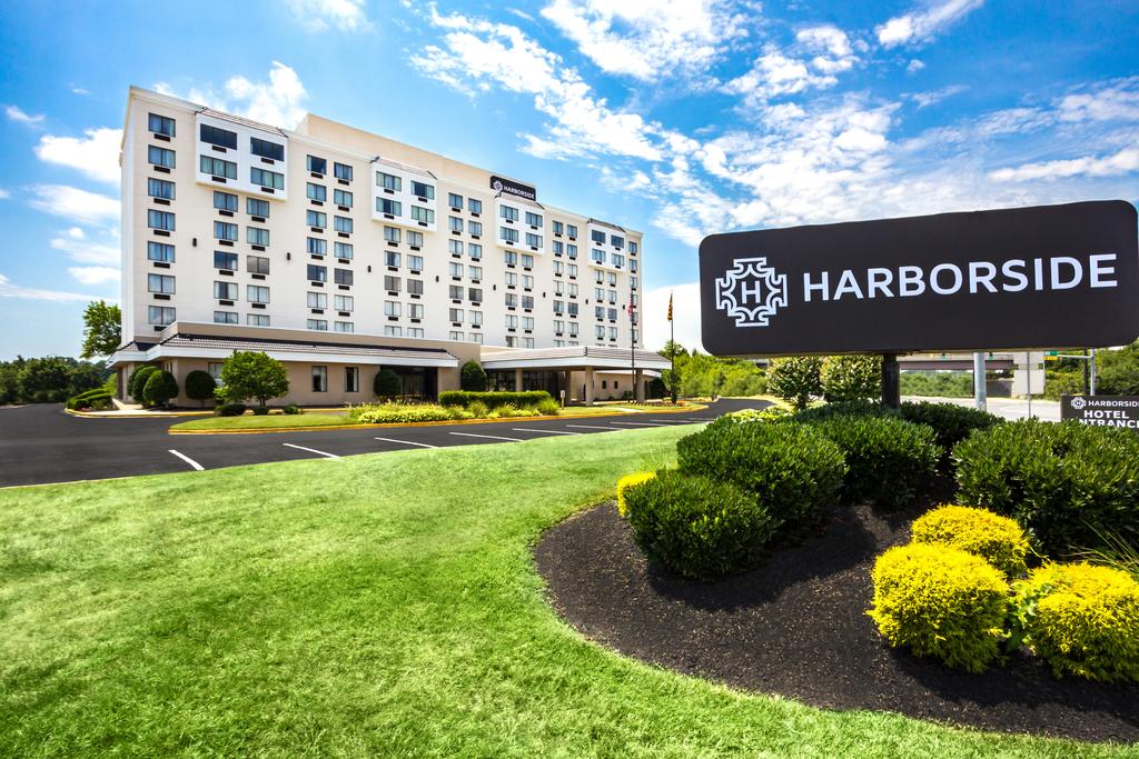 Harborside Hotel