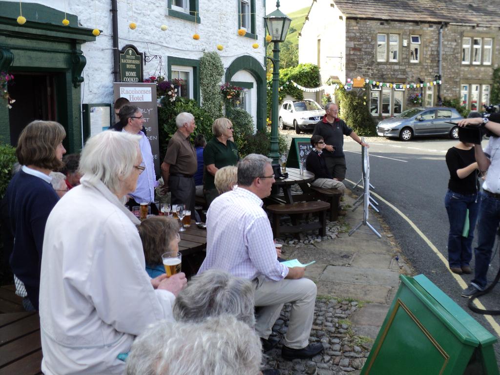 The Racehorses Hotel