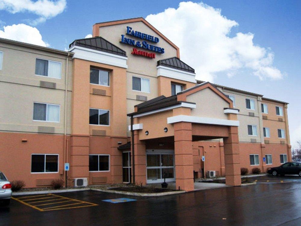 Fairfield Inn and Suites Toledo Maumee