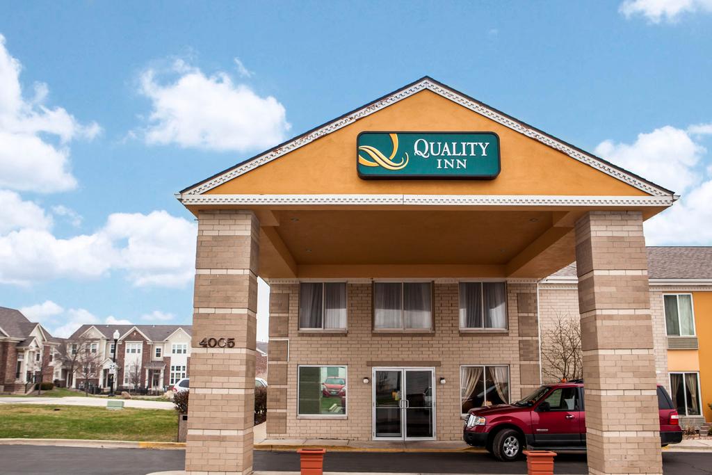 Quality Inn Aurora