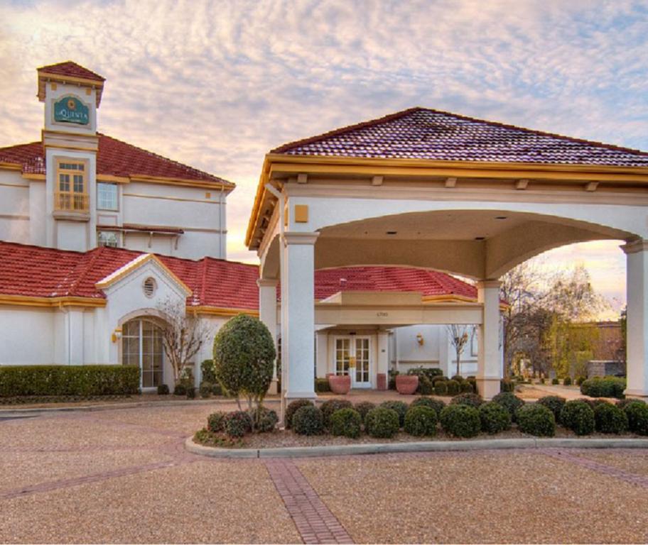 La Quinta Inn and Suites Shreveport Airport