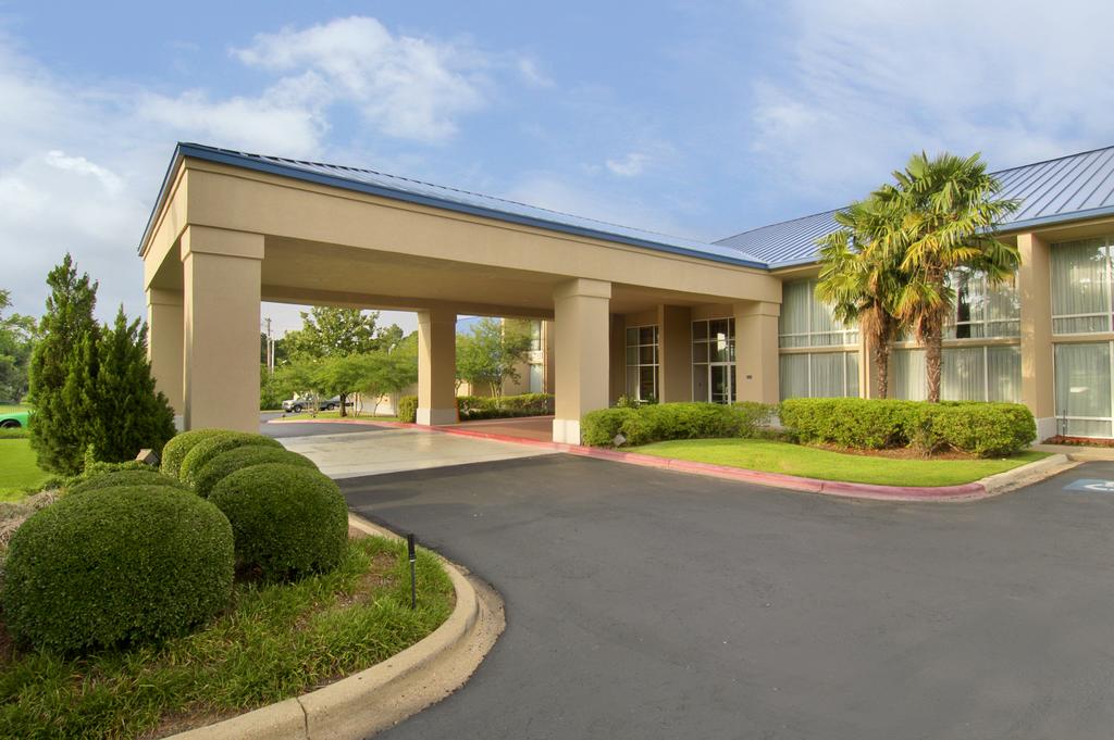 Rodeway Inn and Suites Shreveport