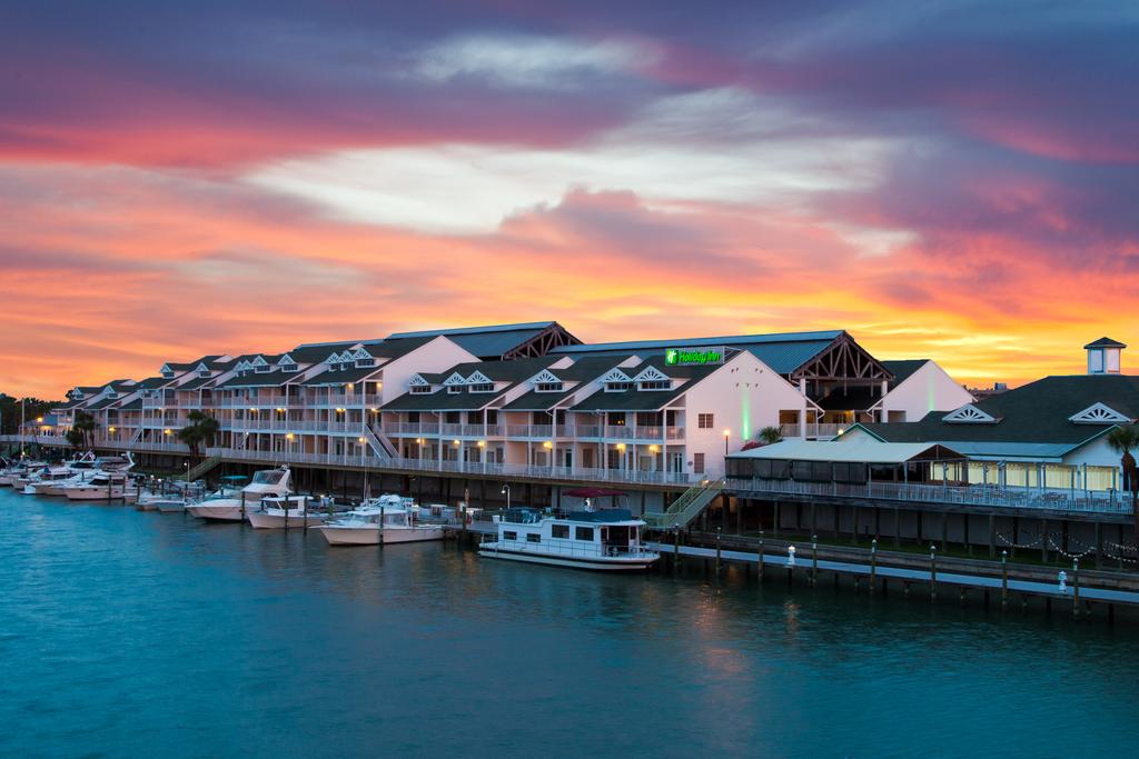 Holiday Inn Hotel and Suites Clearwater Beach S-Harbourside